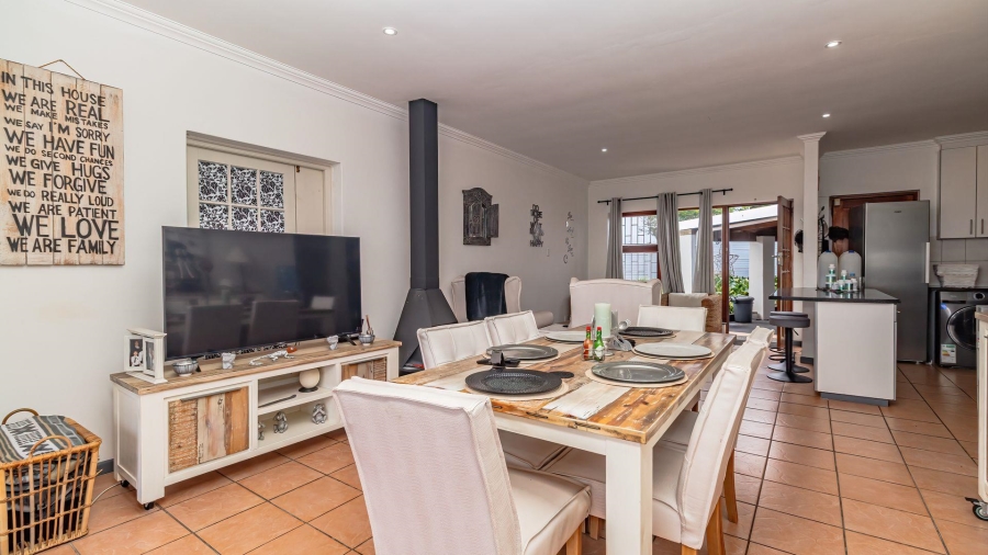5 Bedroom Property for Sale in Dana Bay Western Cape